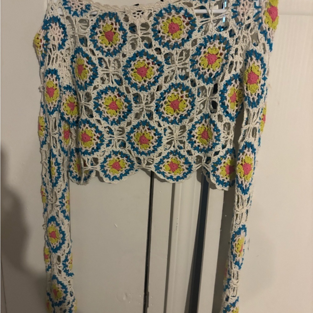 Forever 21 Colorful Crochet Women's Top size xs - Picture 3 of 4